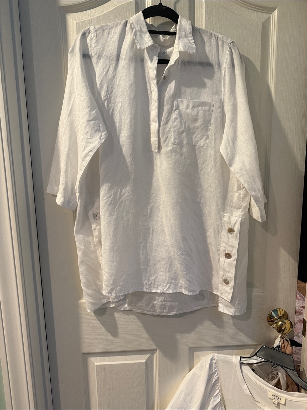 J. Jill White Men's Linen-Blend Button Placket Shirt